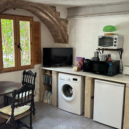 Oliva Courtyard Guesthouse ภายนอก รูปภาพ