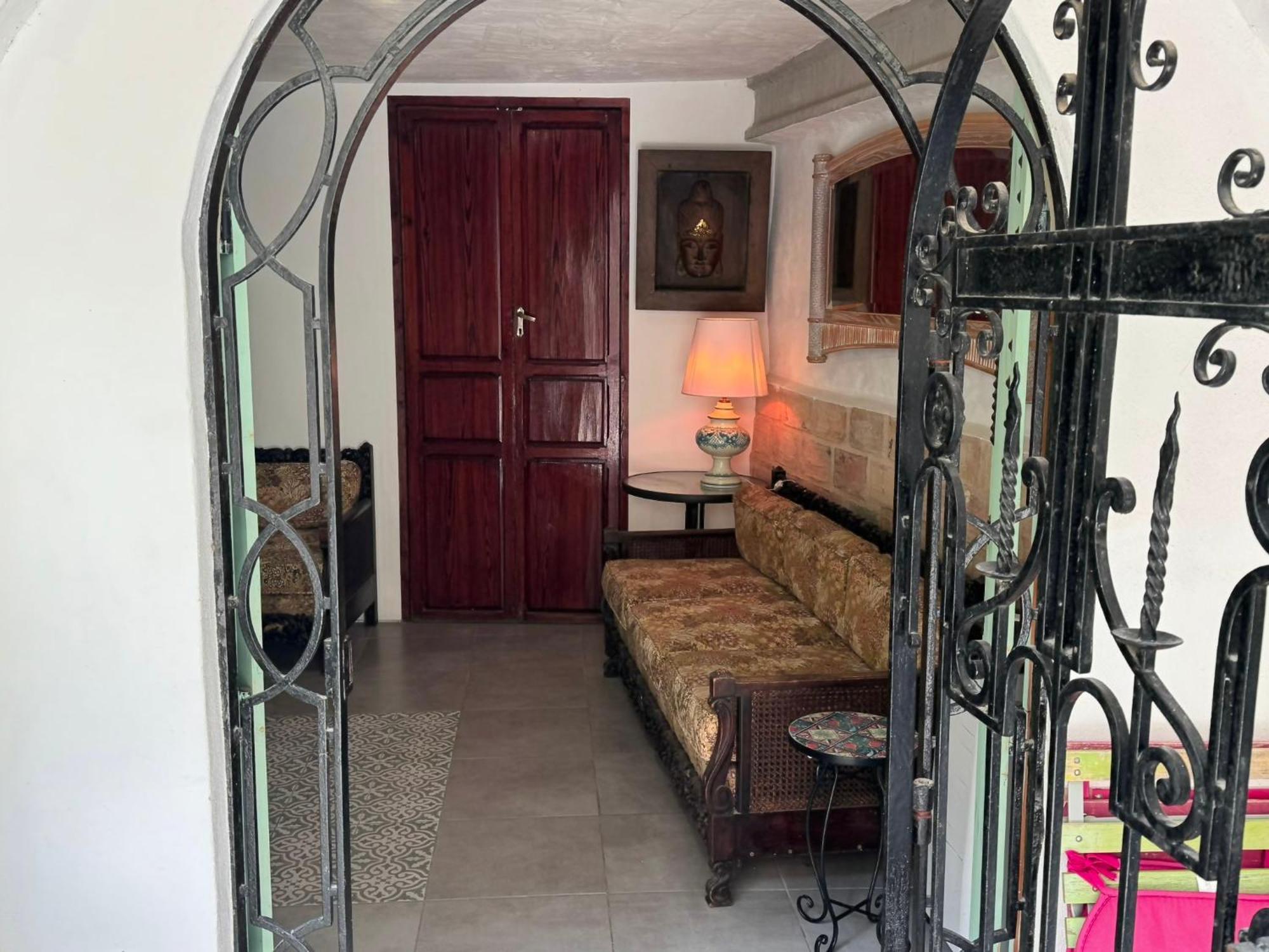 Oliva Courtyard Guesthouse ภายนอก รูปภาพ